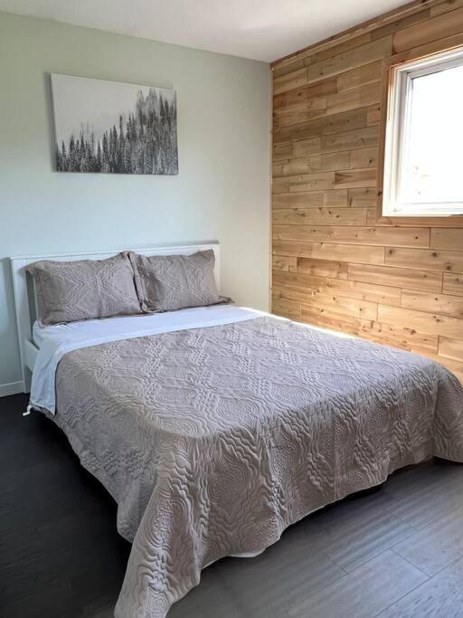 Family Friendly Cottage ☆Walking Distance To Beach Lion's Head Luaran gambar